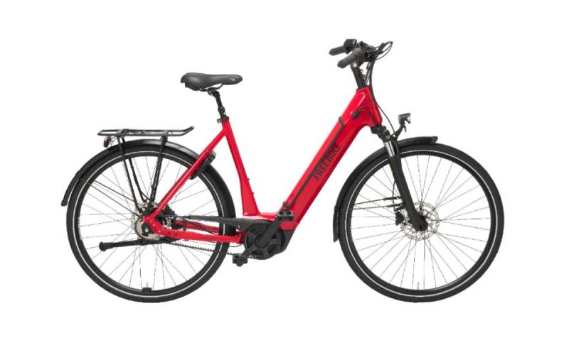 <p>De Freebike Astoria&nbsp;is een stijlvolle en krachtige e-bike die comfort, prestaties en veiligheid perfect combineeert. Dankzij de Bosch Performance Line middenmotor met een vermogen tot 75 Nm en de ge&iuml;ntegreerde 500Wh accu fiets je moeiteloos langere afstanden en steile hellingen.</p>

